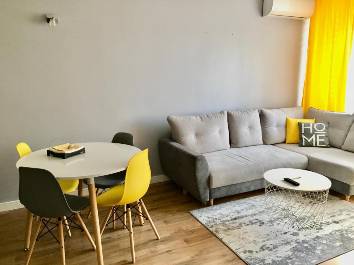 Plac Bankowy Apartment Варшава Екстериор снимка